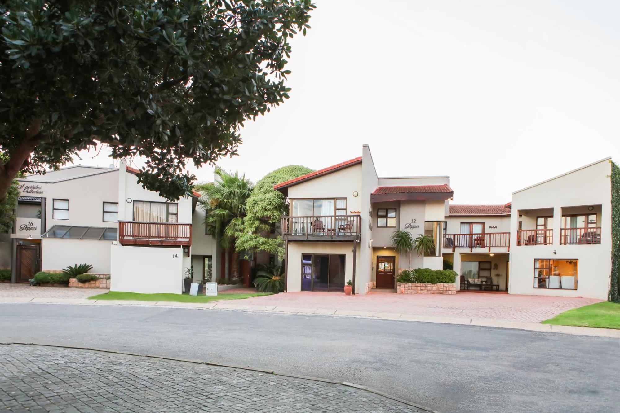 Supertubes Guesthouse Jeffreys Bay Exterior foto