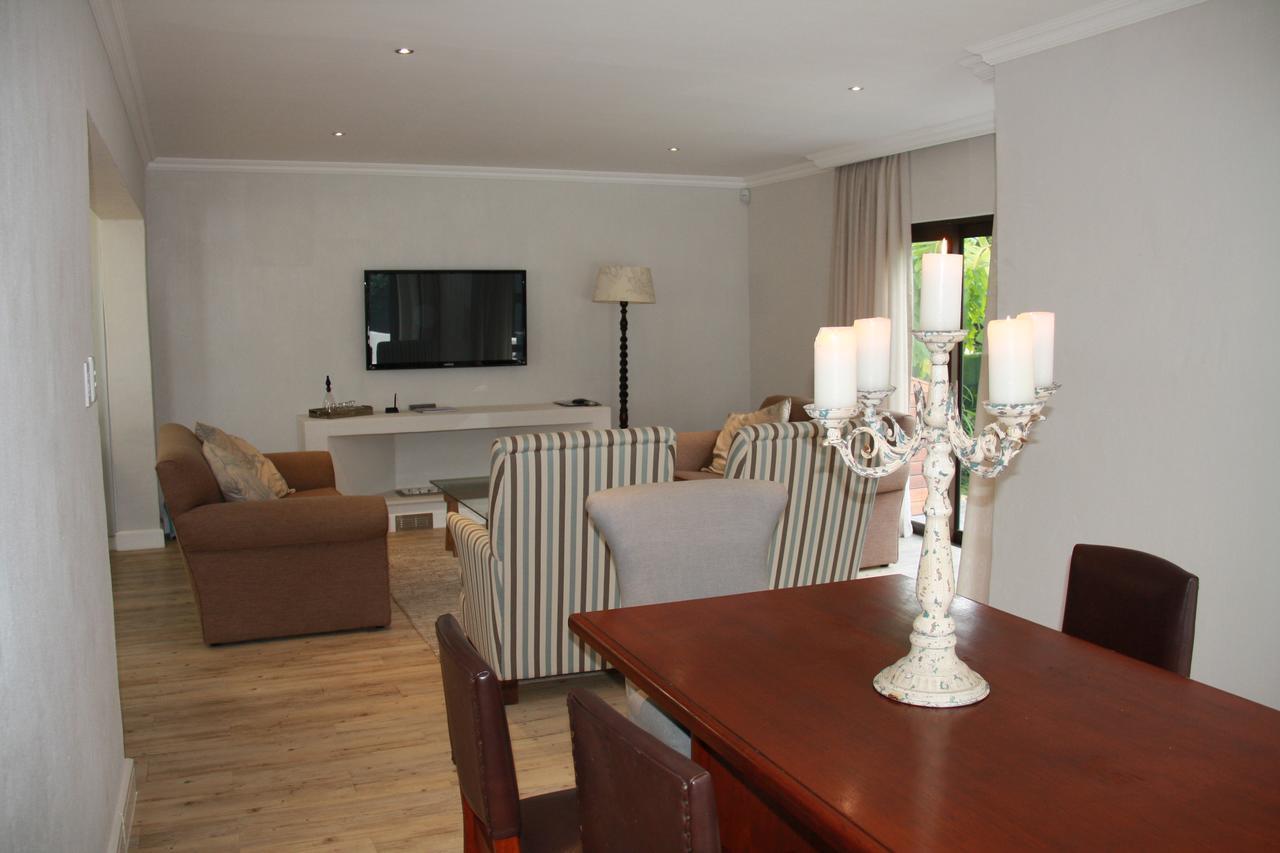 Supertubes Guesthouse Jeffreys Bay Exterior foto